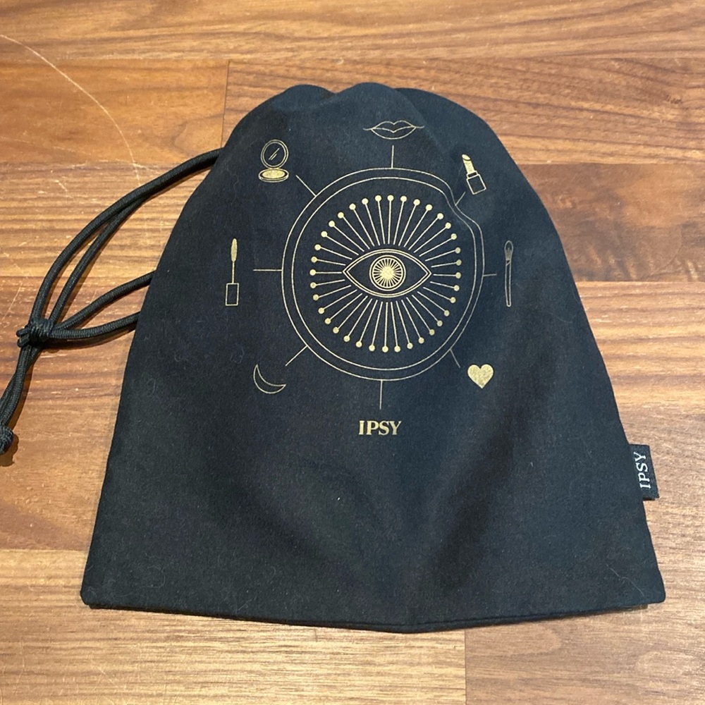 Ipsy makeup bag